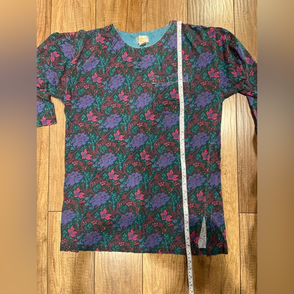 Vintage Gold Label Victoria's Secret Teal and Pink Floral Top - Picture 6 of 6